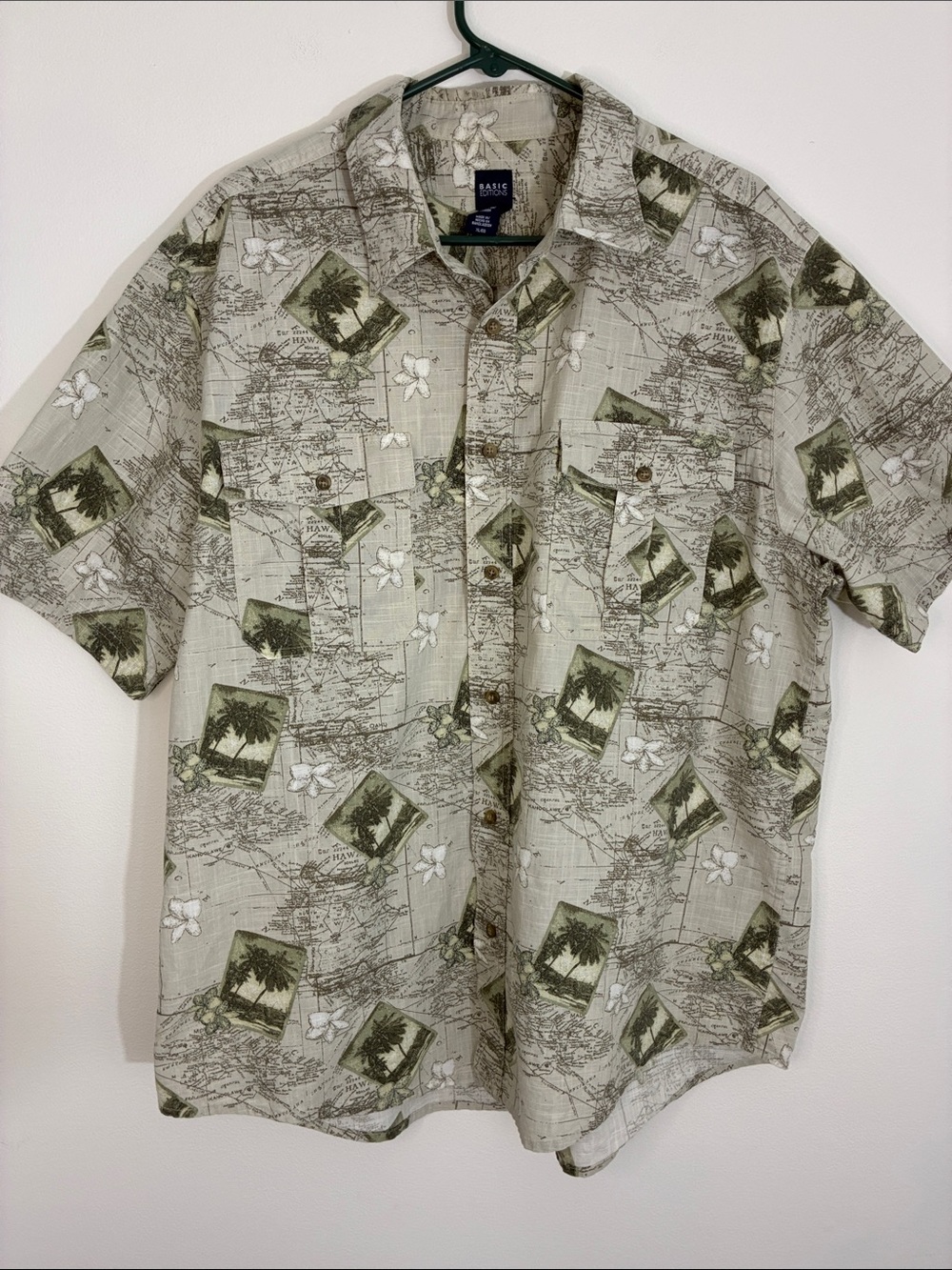 Basic Editions Olive and Beige Short-Sleeve Hawaiian Button-Down Shirt XL